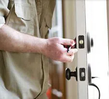 Golden Locksmith Services Darien, IL 630-823-0587 - 6-Lock-Change